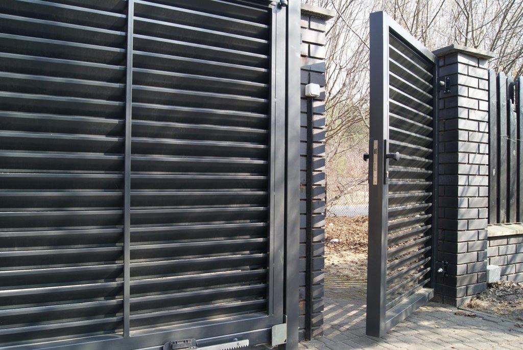 Купить Заполнение «Жалюзи» для въездной группы от производителя